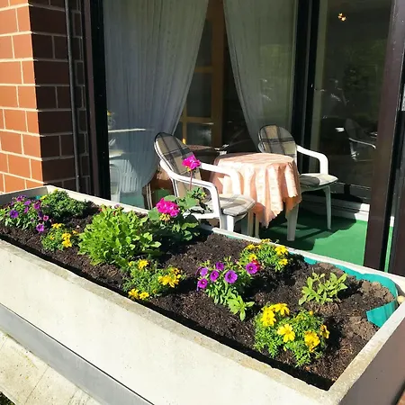Fuer 2 Personen Mit Wintergarten By Interhome *